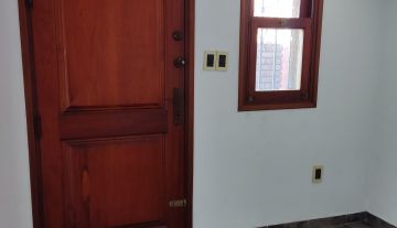 puerta principal.jpg